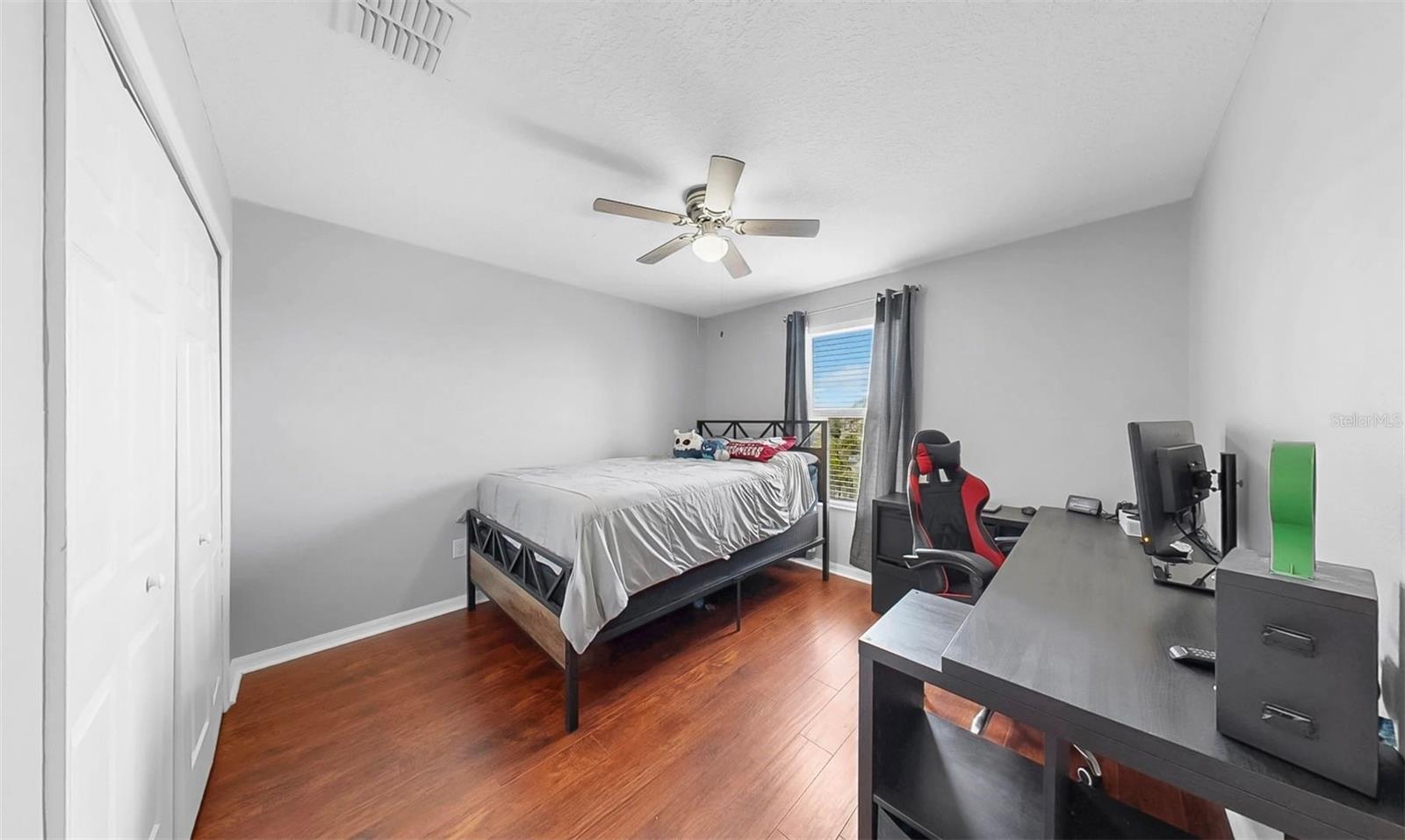 Listing photo id 26 for 2517 Cumberland Cliff Drive