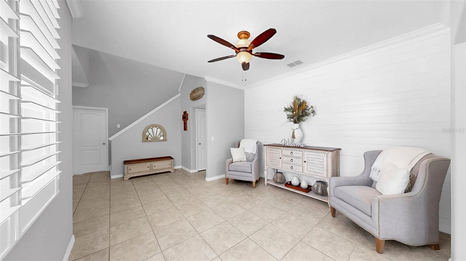 Listing photo id 2 for 2517 Cumberland Cliff Drive