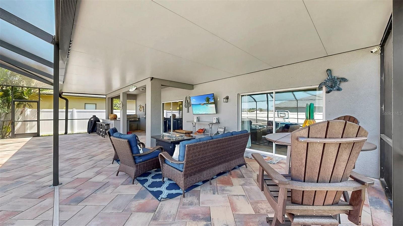 Listing photo id 38 for 2517 Cumberland Cliff Drive