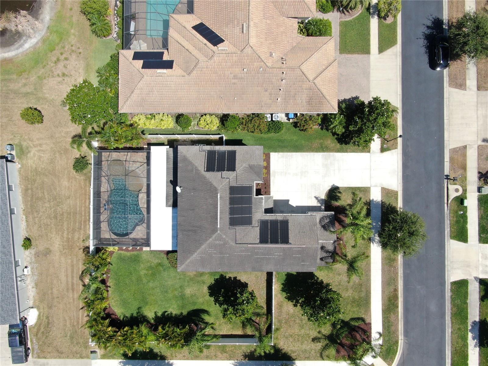 Listing photo id 46 for 2517 Cumberland Cliff Drive