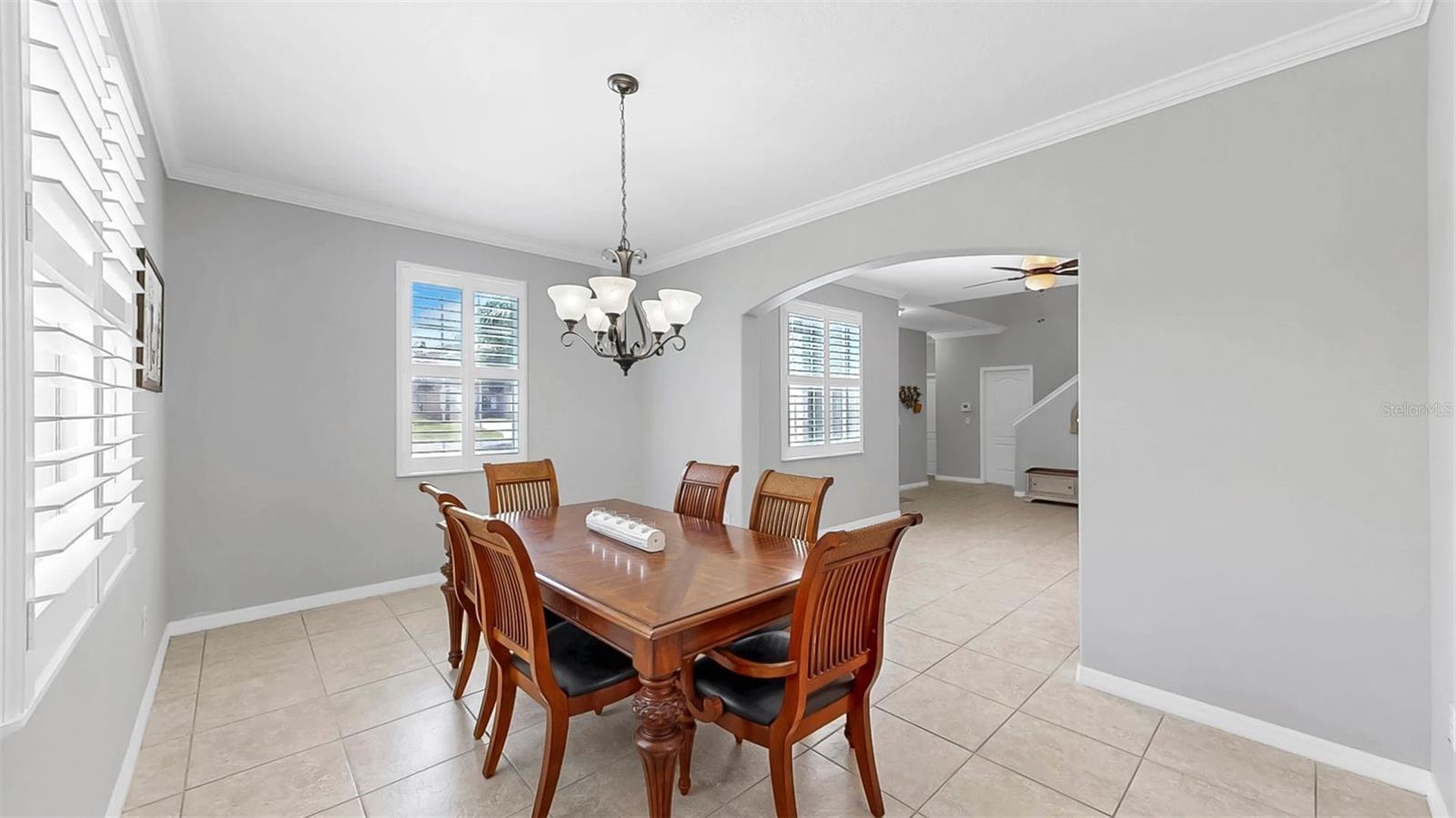 Listing photo id 4 for 2517 Cumberland Cliff Drive