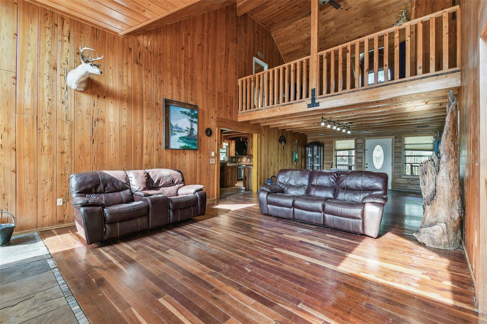 Listing photo id 17 for 19708 Bower Road