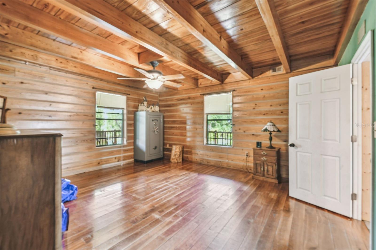 Listing photo id 26 for 19708 Bower Road