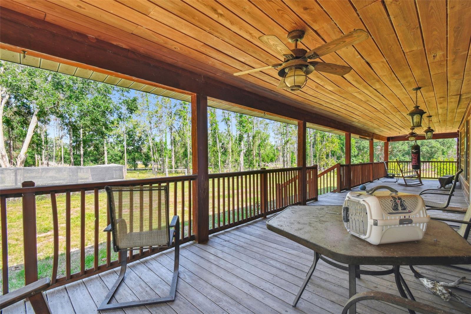 Listing photo id 44 for 19708 Bower Road