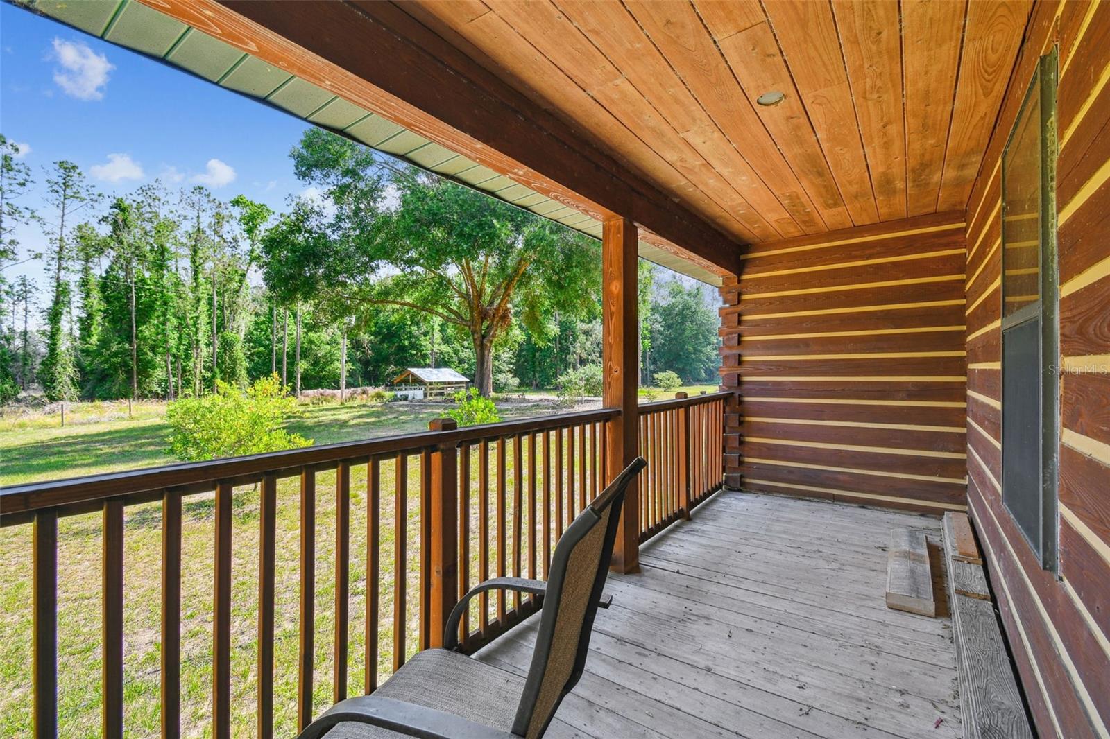 Listing photo id 45 for 19708 Bower Road