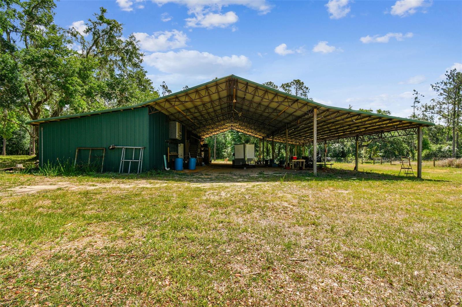Listing photo id 67 for 19708 Bower Road