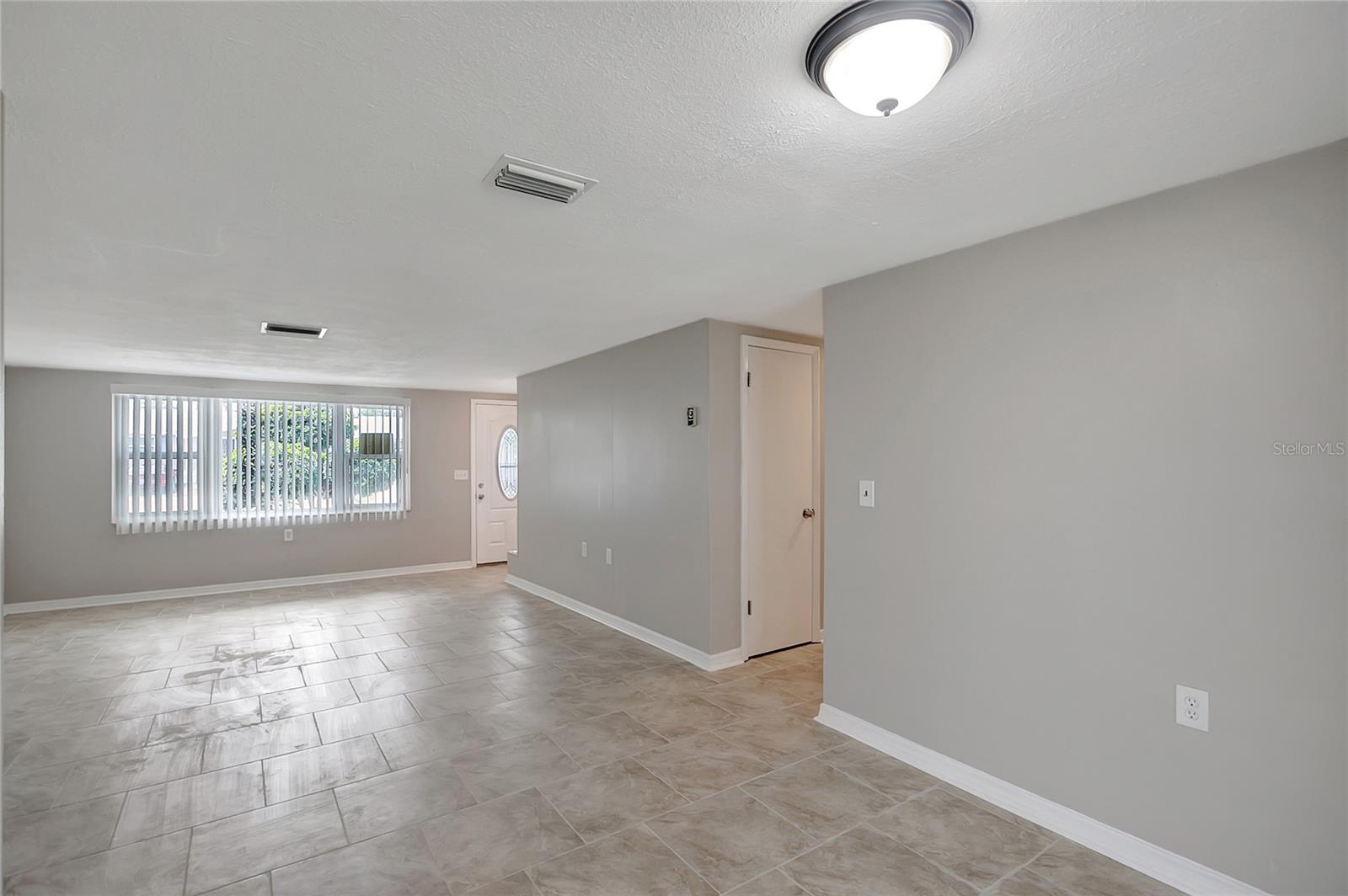 Image 12 of 43 For 1516 Roundtree Road