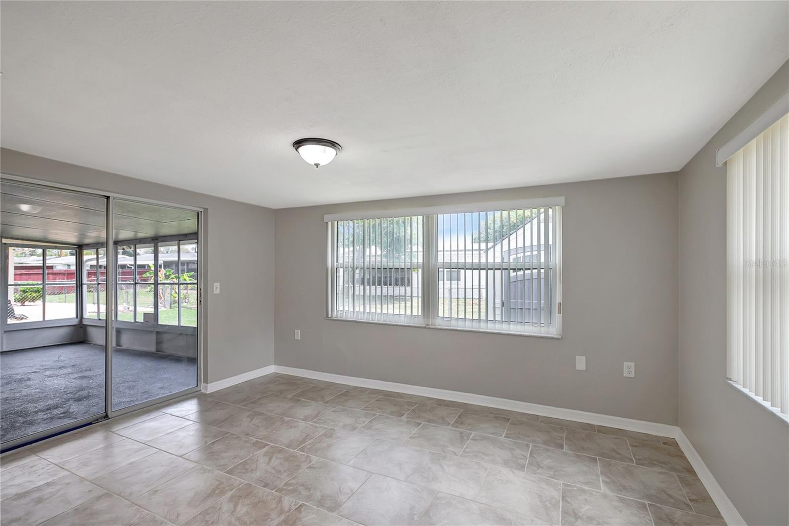 Image 21 of 43 For 1516 Roundtree Road