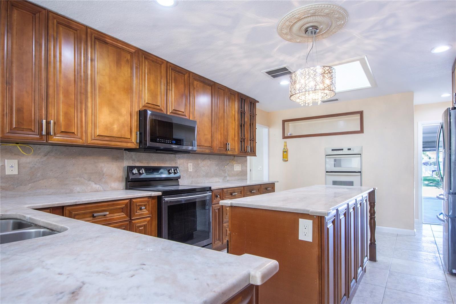 Image 19 of 61 For 2675 Firestone Drive