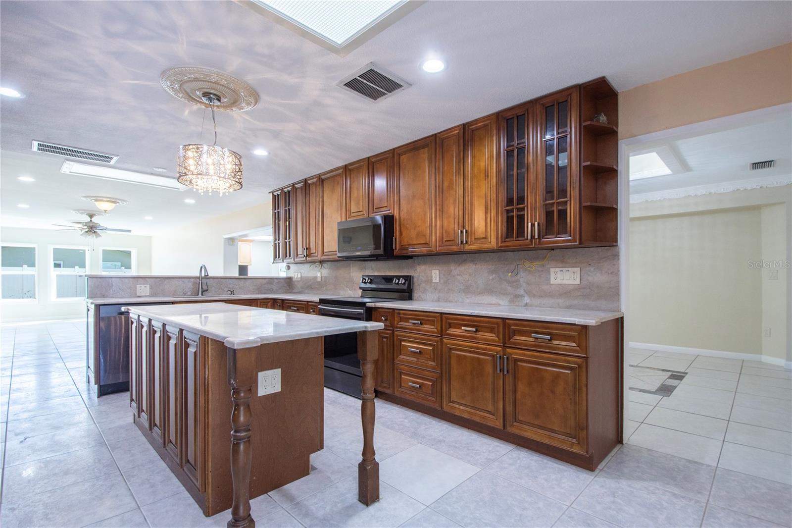 Image 20 of 61 For 2675 Firestone Drive