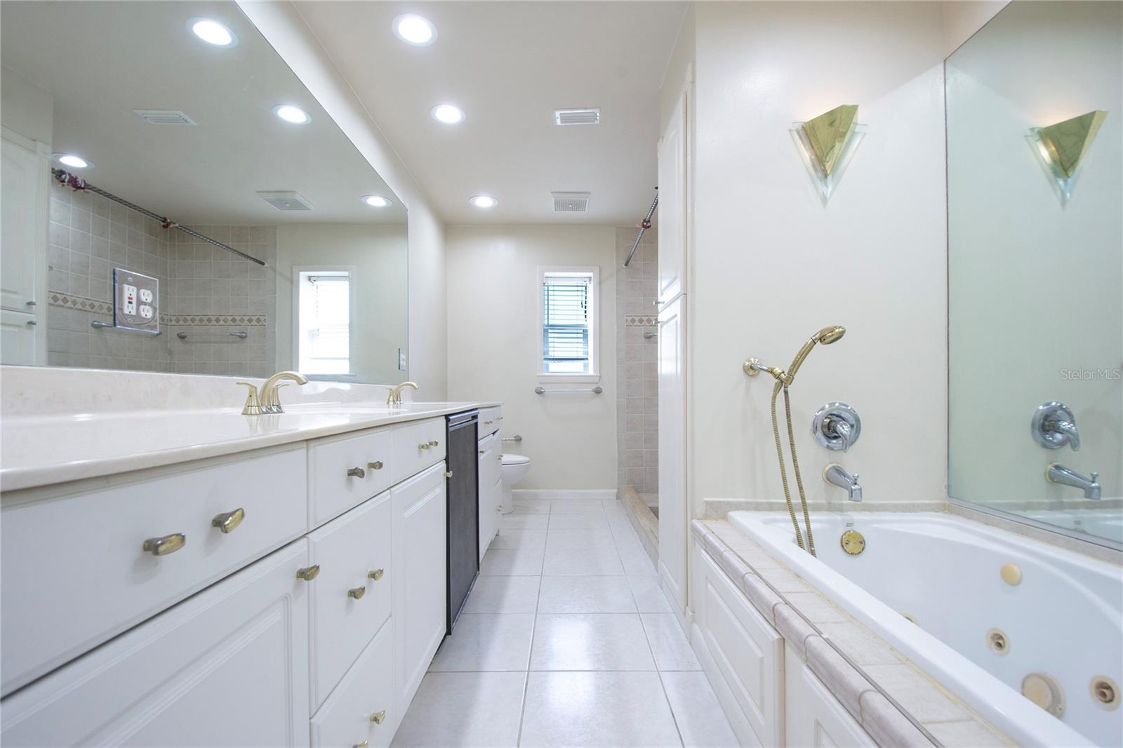 Image 42 of 61 For 2675 Firestone Drive
