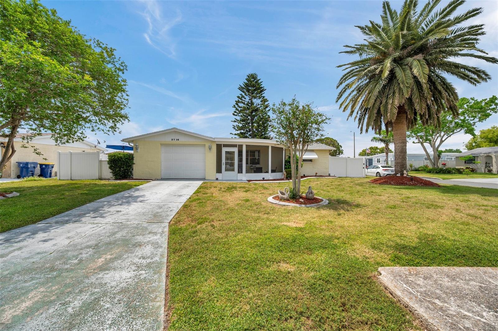 Image 4 of 74 For 3716 Carioca Road