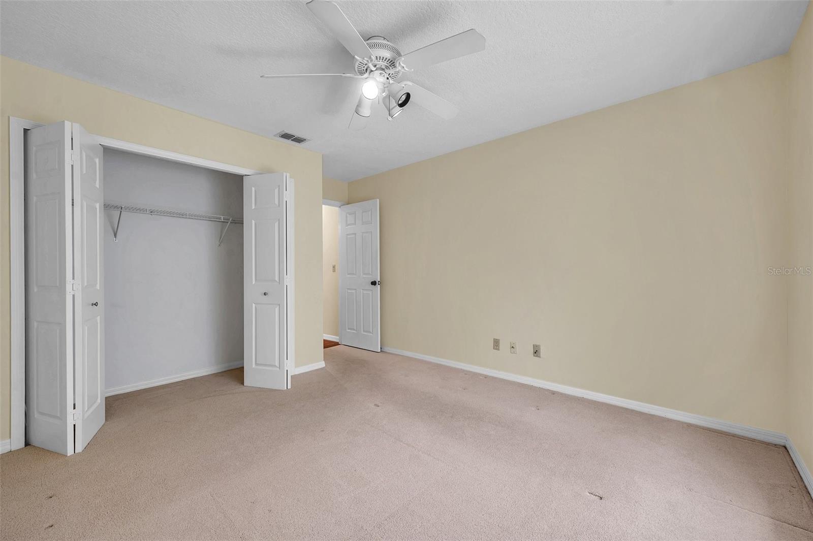 Image 17 of 27 For 980 Live Oak Avenue Ne