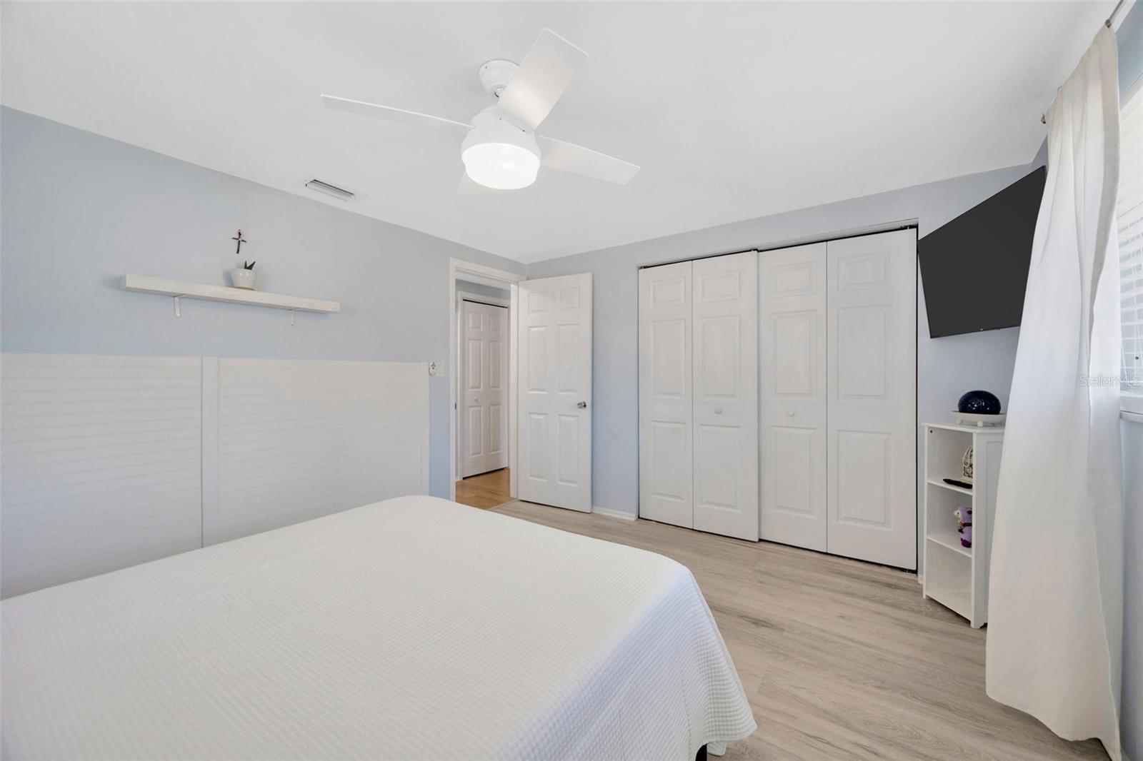 Image 42 of 53 For 1408 Dartmouth Drive