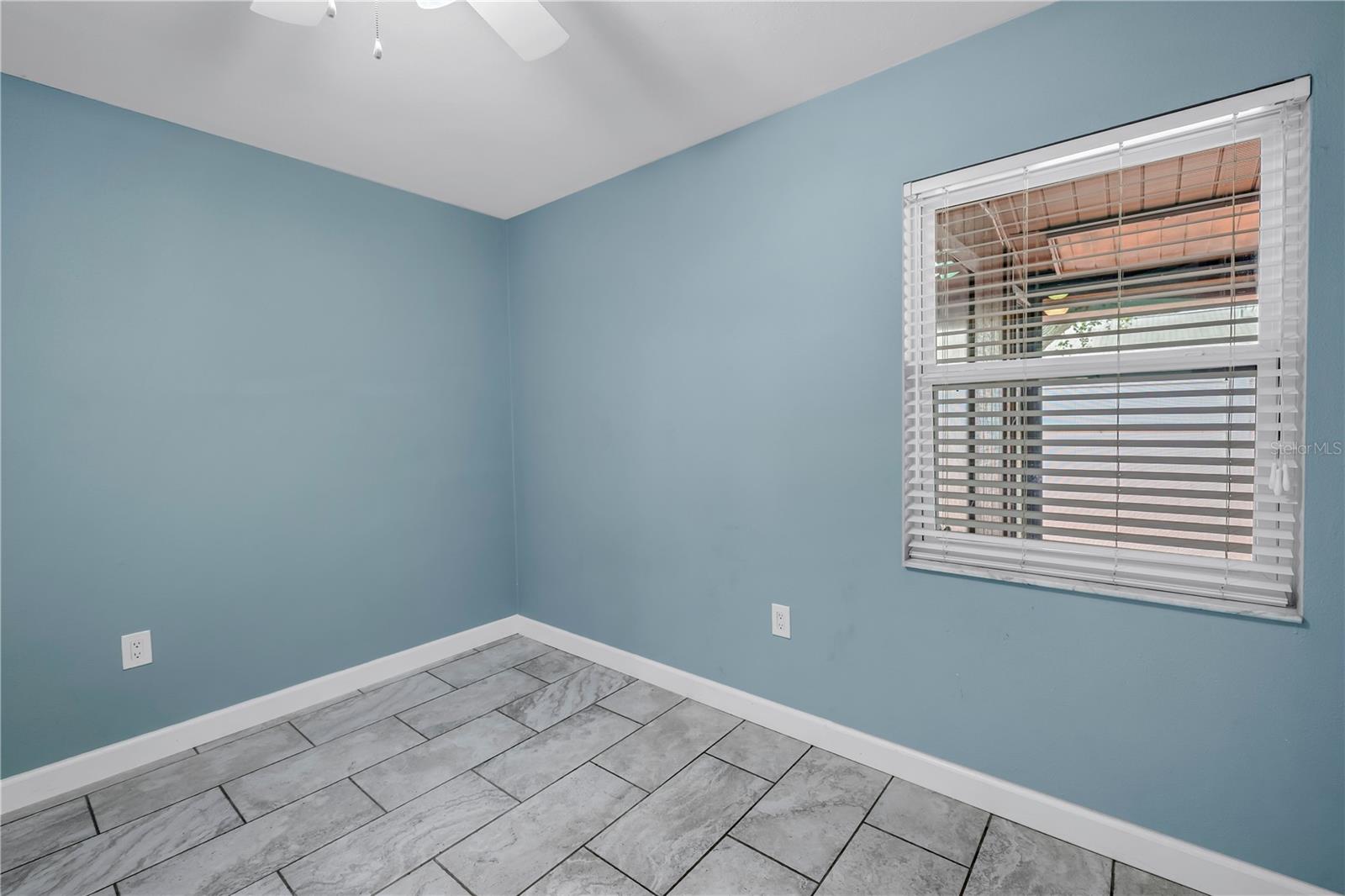 Image 14 of 17 For 7242 55th Avenue N