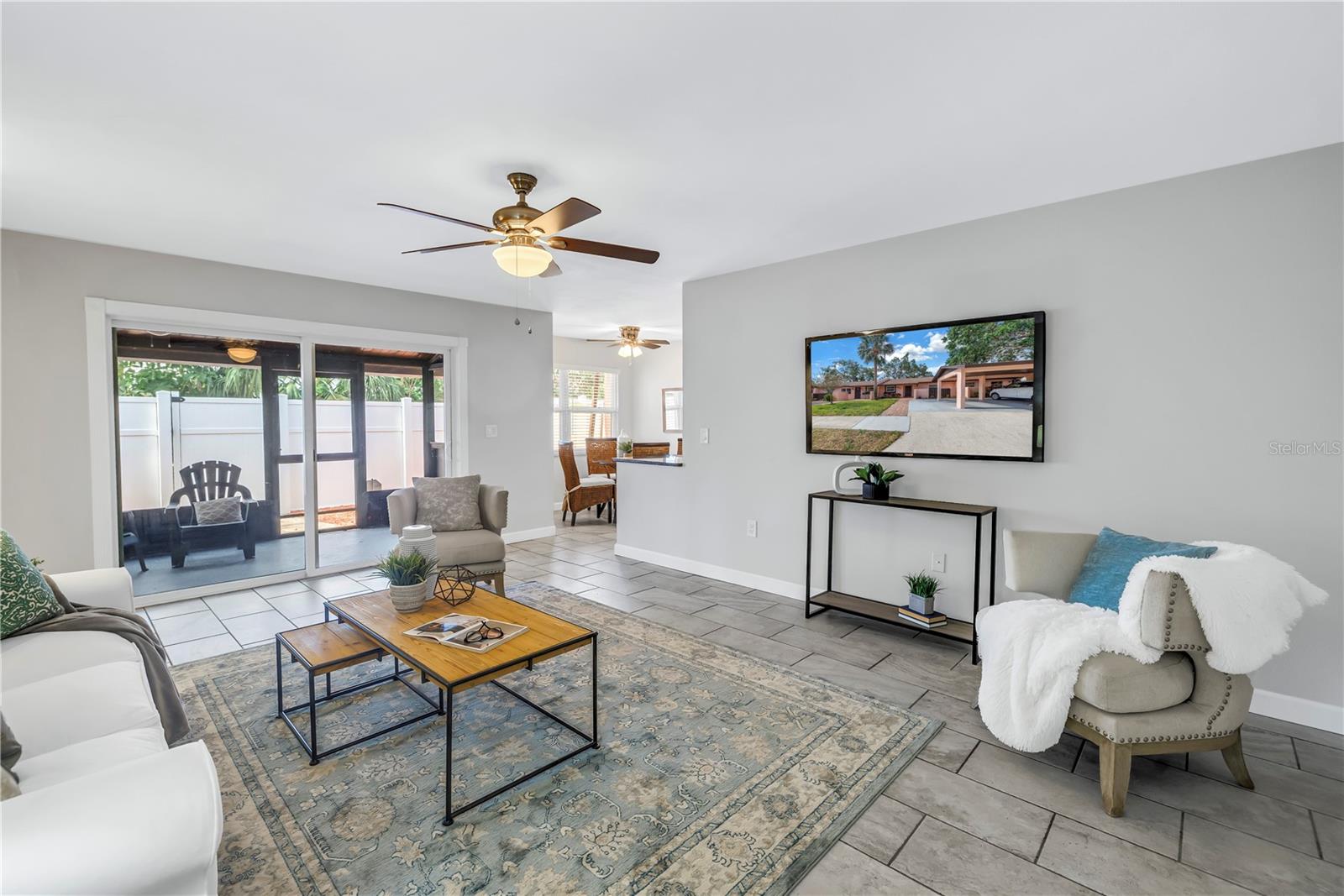 Image 4 of 17 For 7242 55th Avenue N