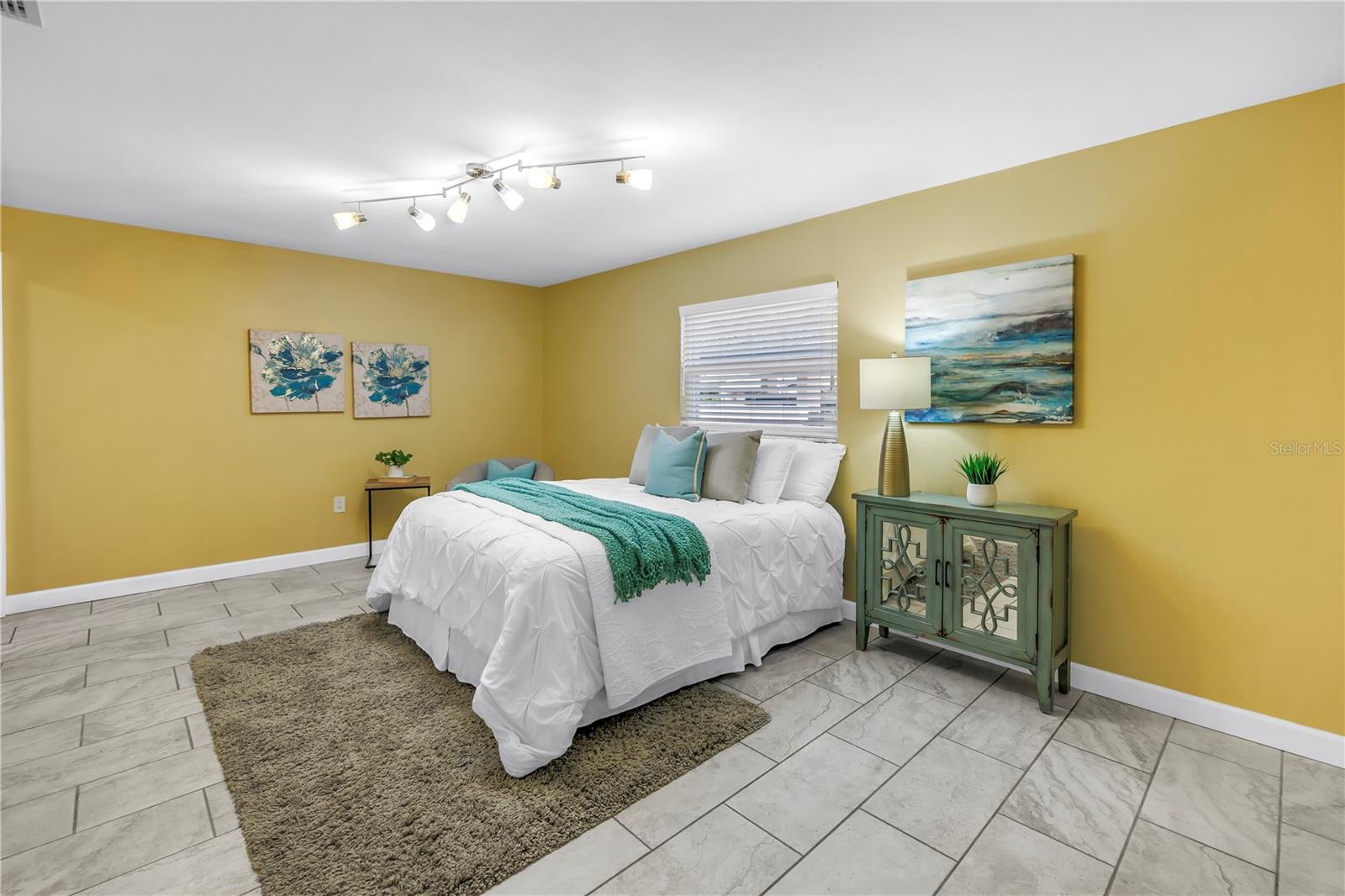 Image 8 of 17 For 7242 55th Avenue N