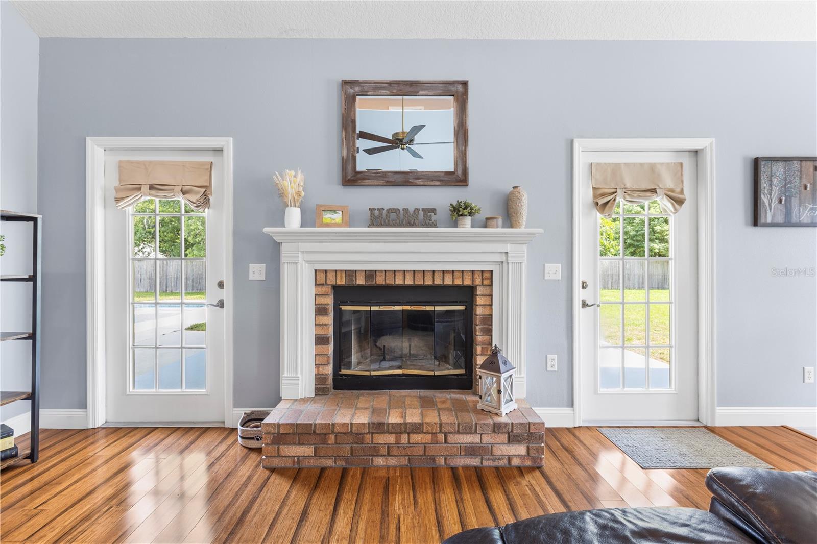 Listing photo id 29 for 2512 Rustic Oaks Drive