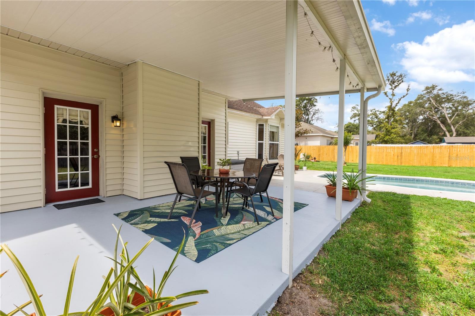 Listing photo id 52 for 2512 Rustic Oaks Drive