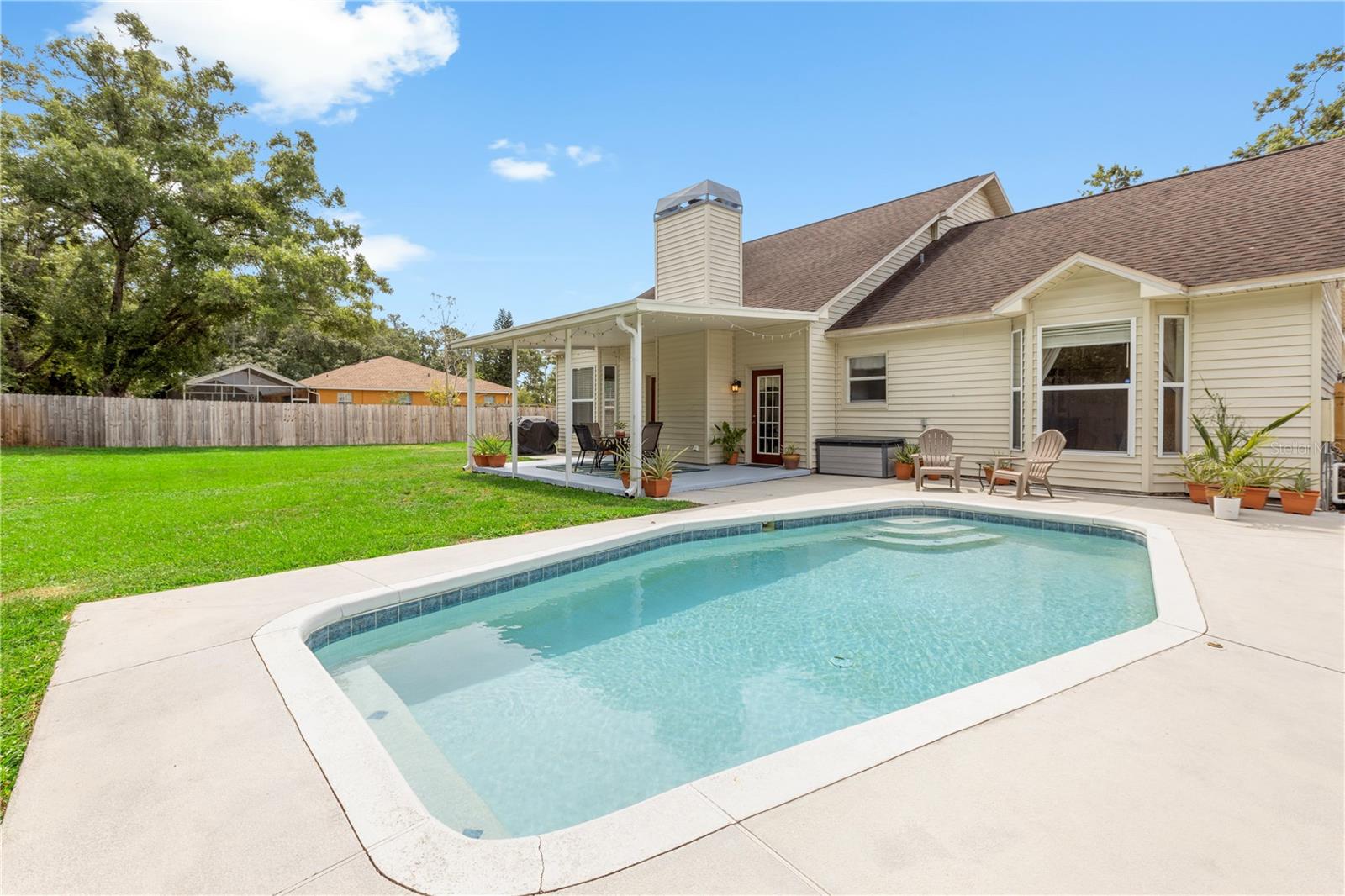 Listing photo id 55 for 2512 Rustic Oaks Drive