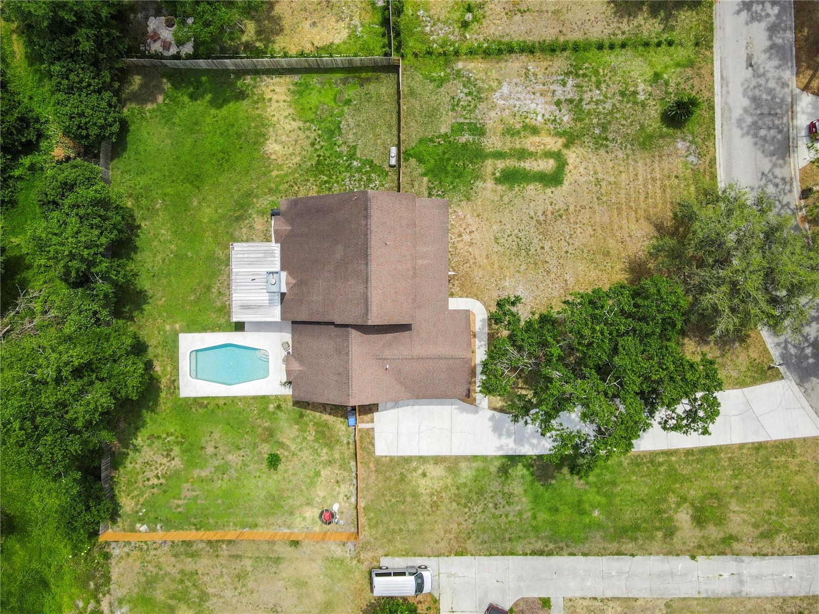 Listing photo id 63 for 2512 Rustic Oaks Drive