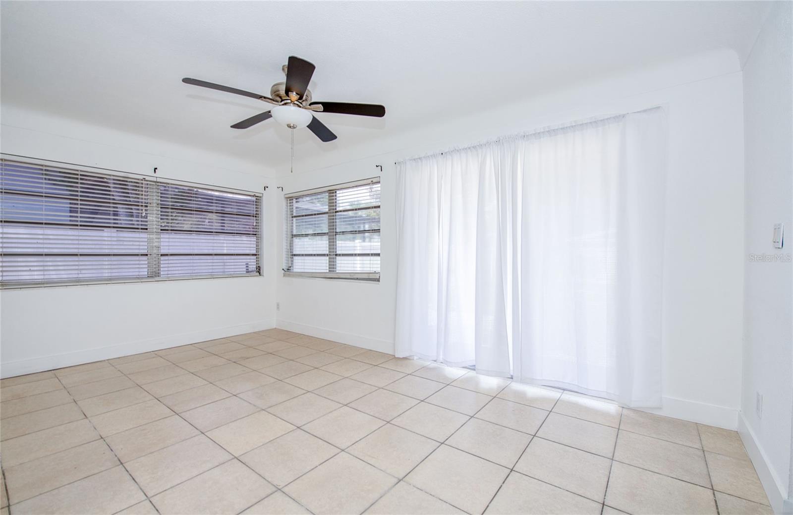 Image 10 of 36 For 211 80th Avenue N