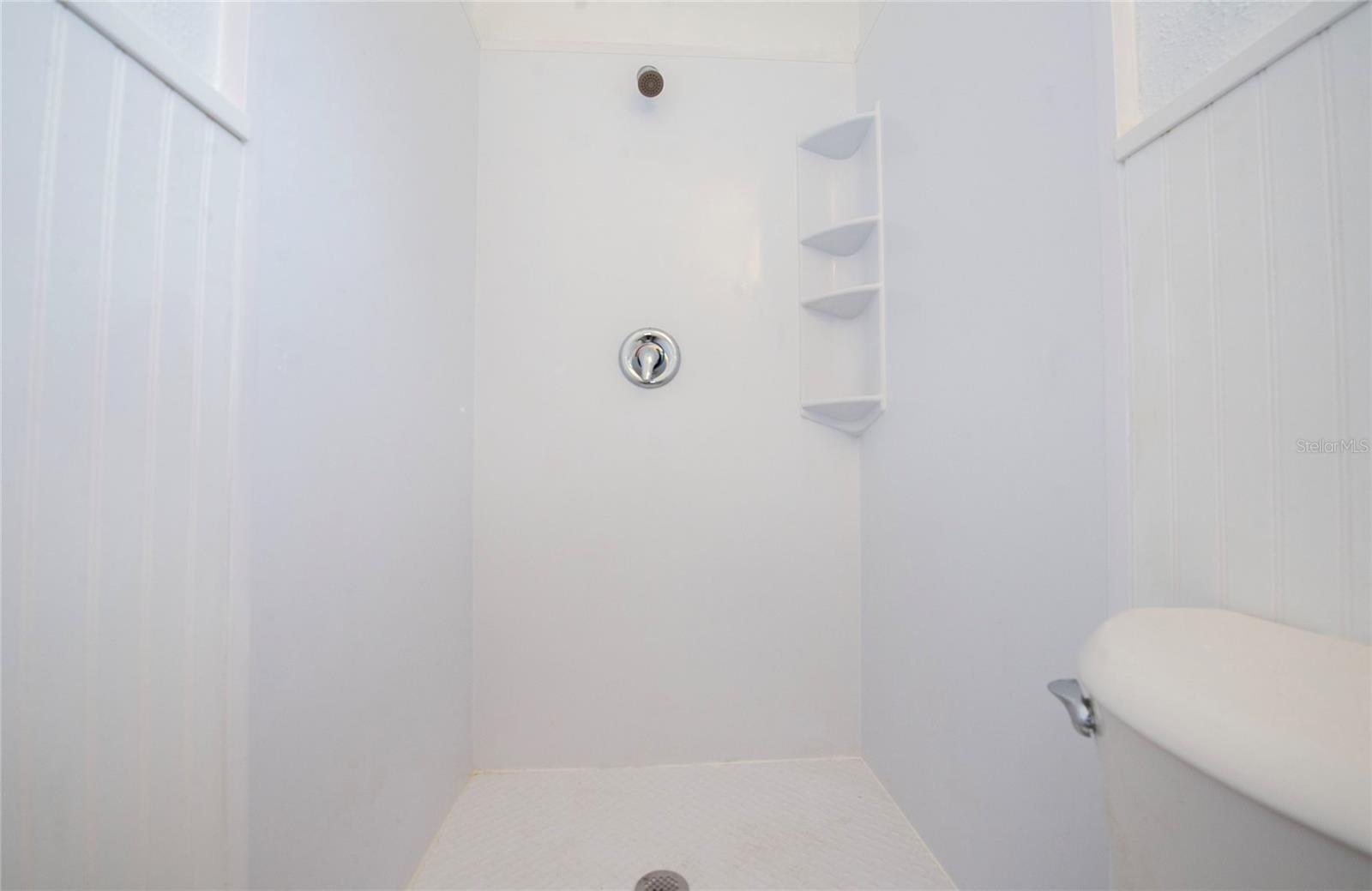 Image 22 of 36 For 211 80th Avenue N