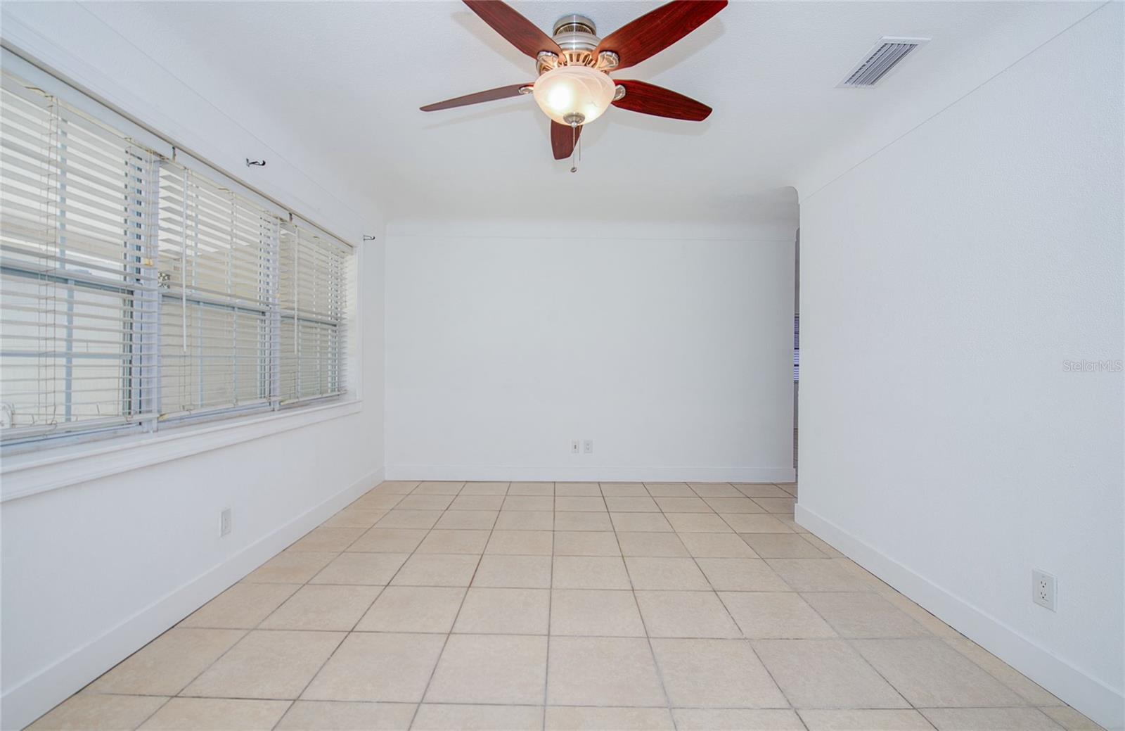 Image 7 of 36 For 211 80th Avenue N