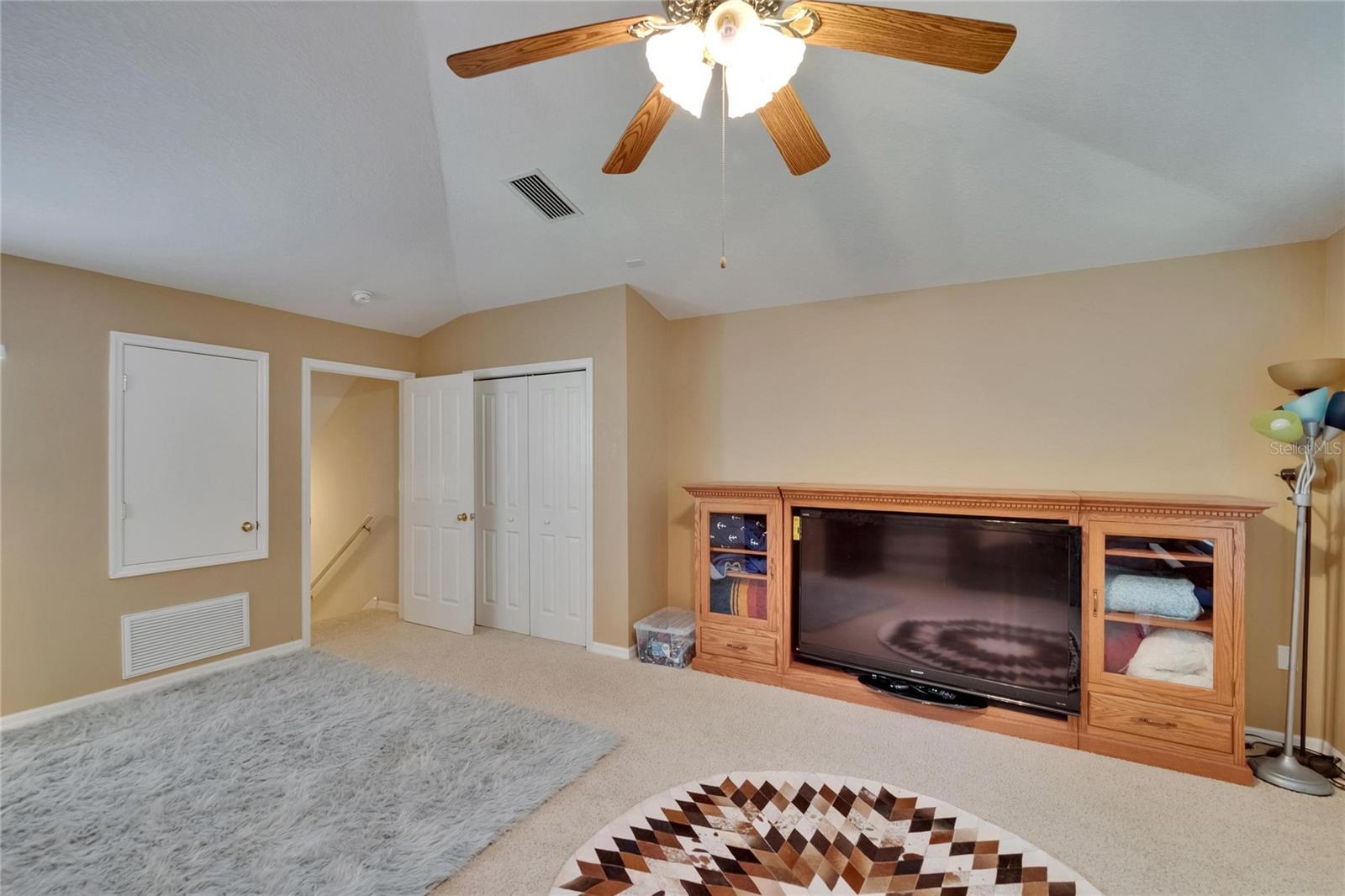 Image 38 of 73 For 15724 Ibisridge Drive