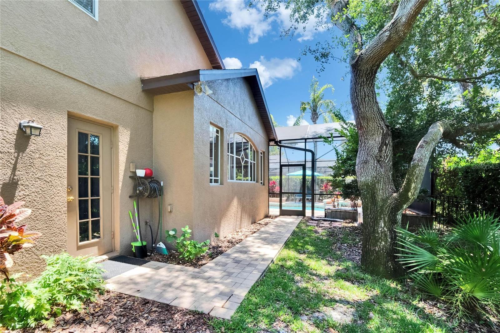Image 9 of 73 For 15724 Ibisridge Drive