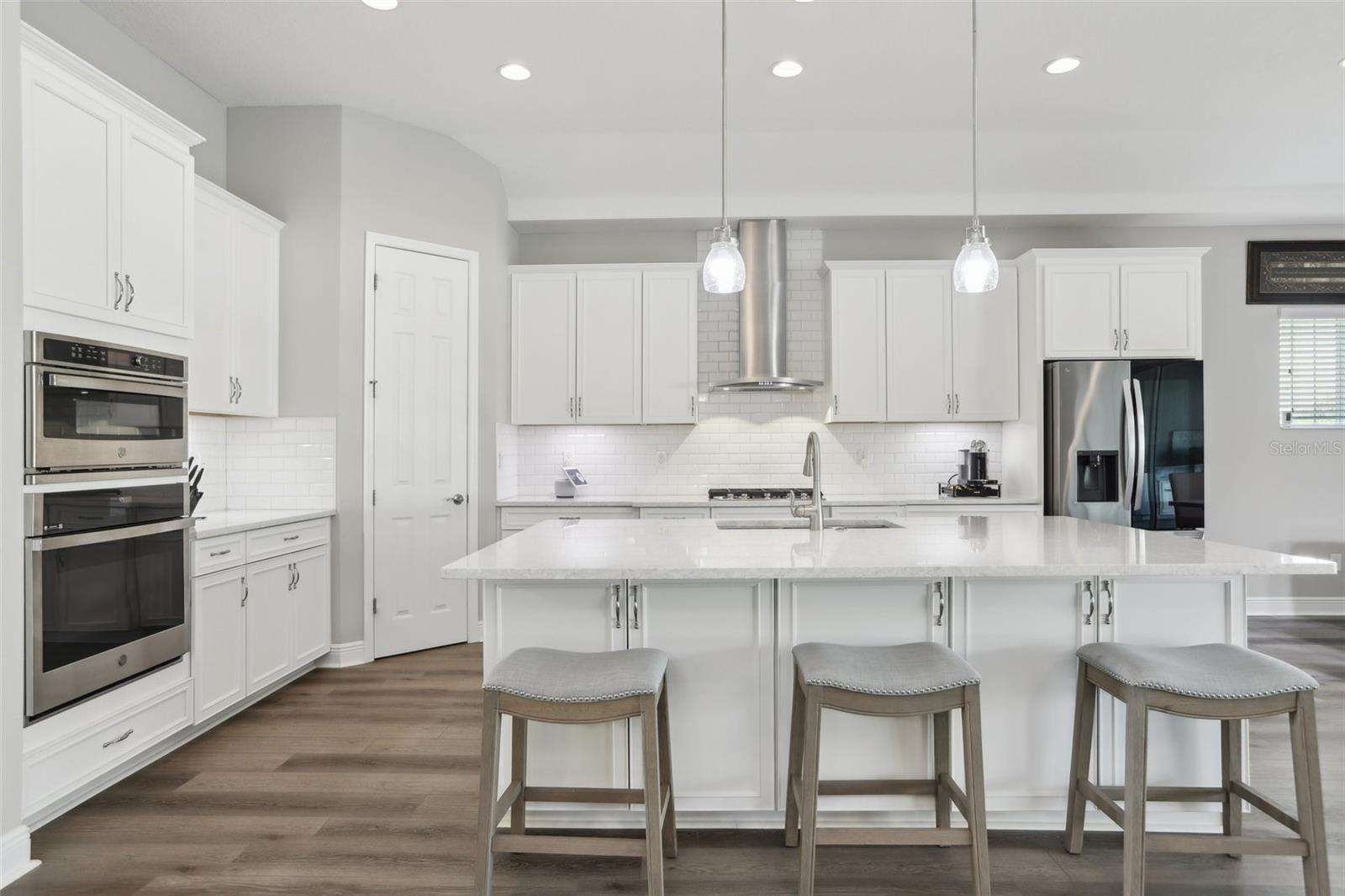 Image 16 of 72 For 5477 Wayfarer Avenue
