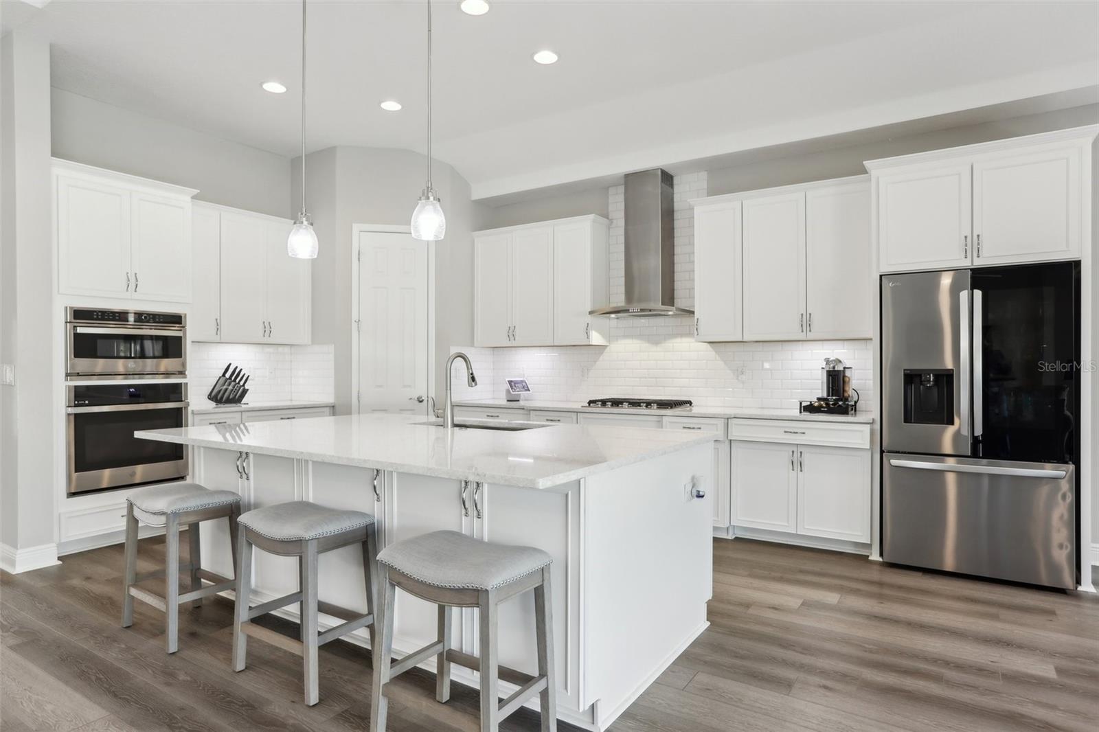 Image 17 of 72 For 5477 Wayfarer Avenue