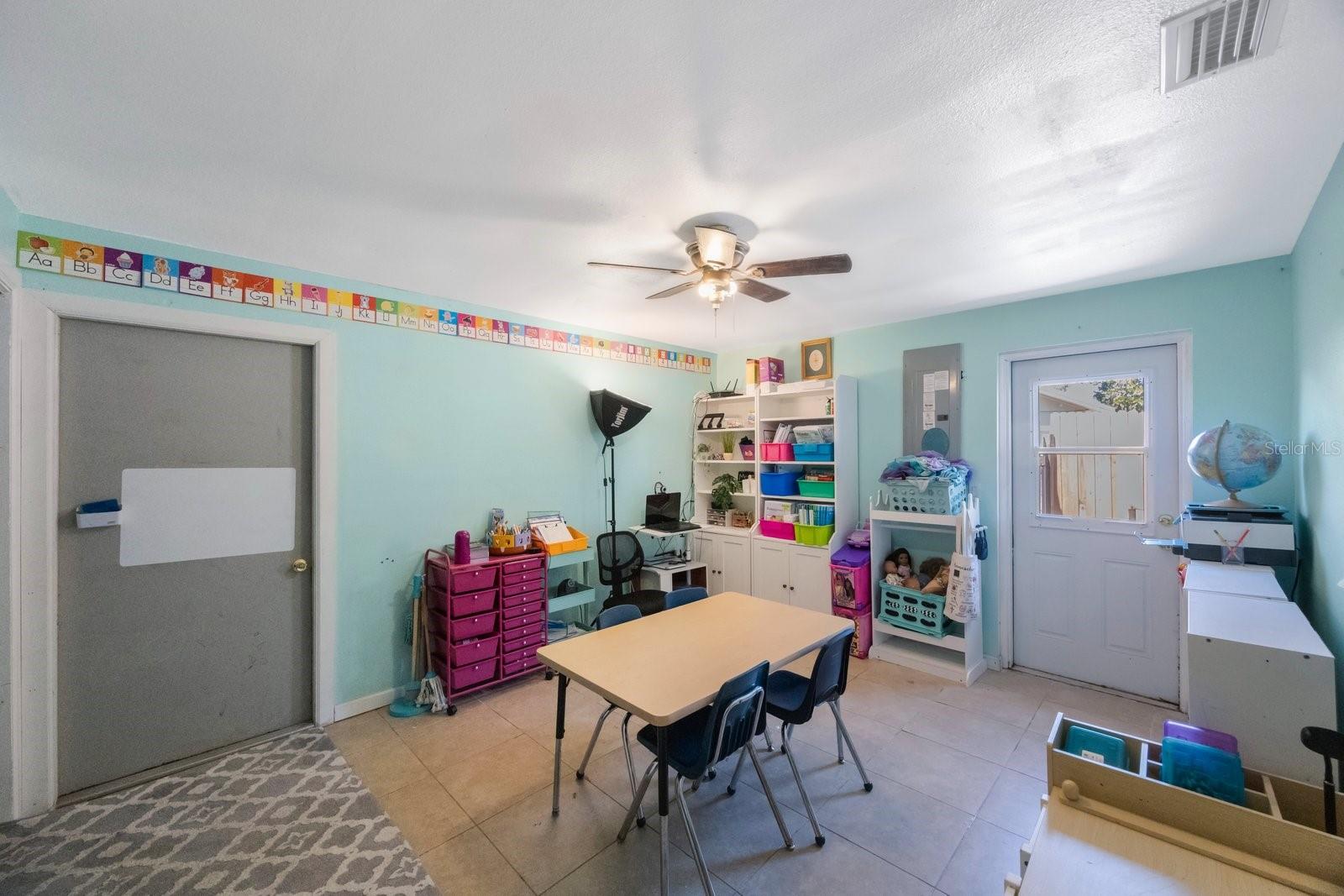 Image 16 of 42 For 1159 19th Avenue Sw