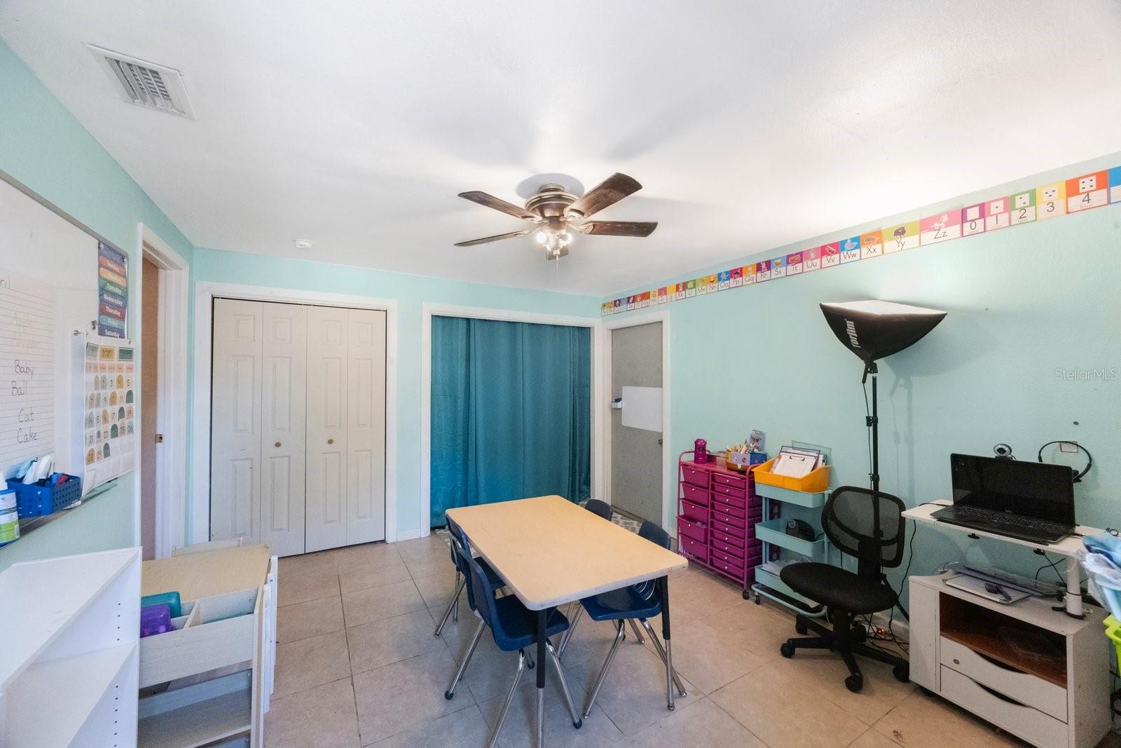 Image 18 of 42 For 1159 19th Avenue Sw