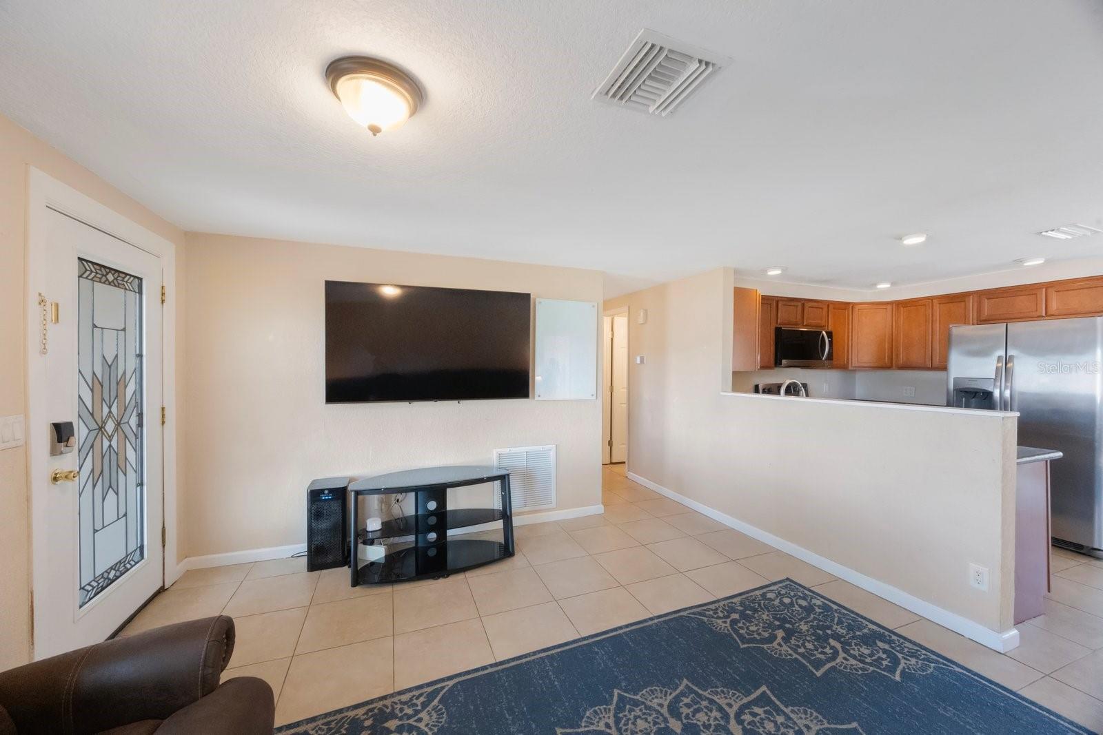 Image 5 of 42 For 1159 19th Avenue Sw
