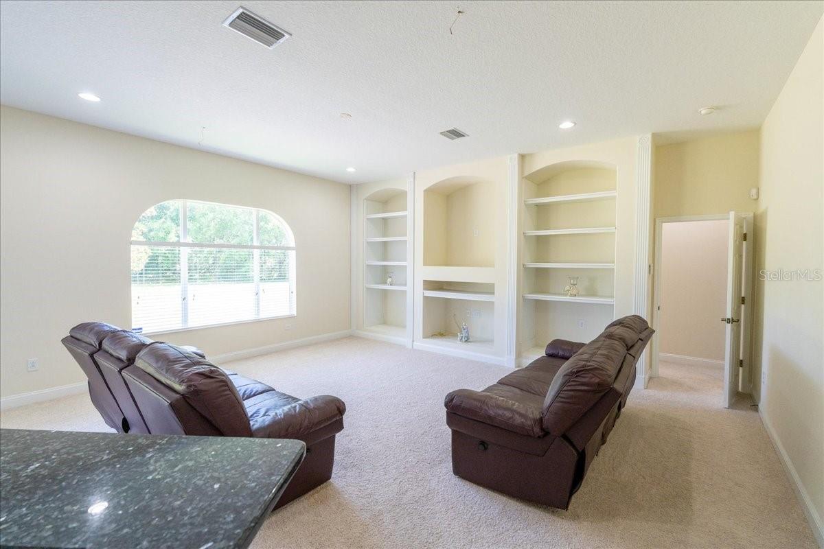 Image 13 of 61 For 16637 Ashton Green Dr