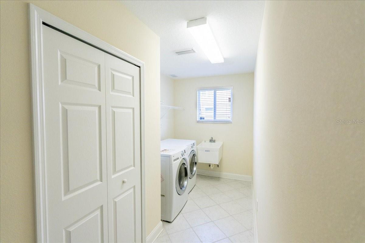 Image 23 of 61 For 16637 Ashton Green Dr