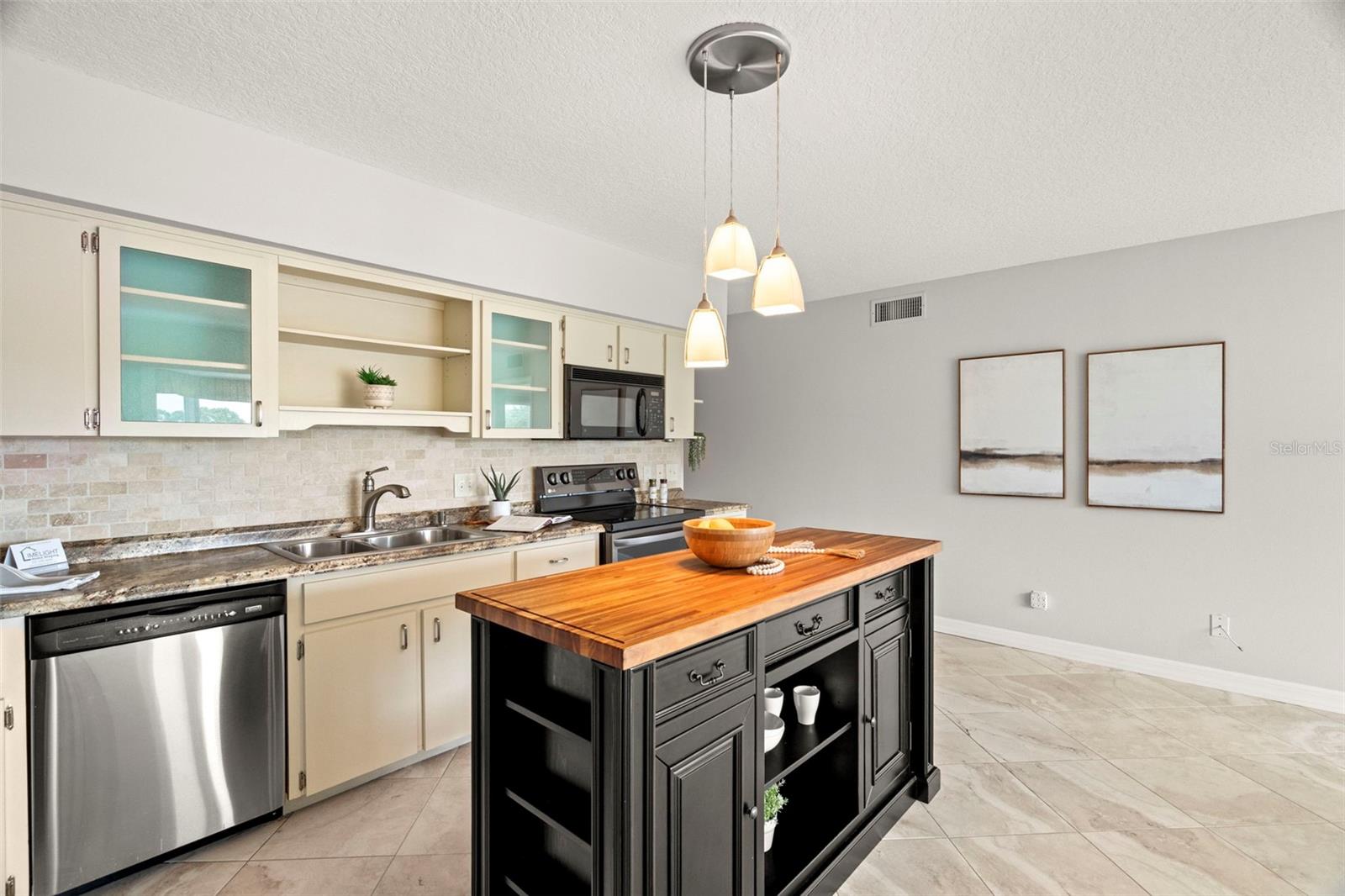Image 19 of 24 For 2228 Swedish Drive 22