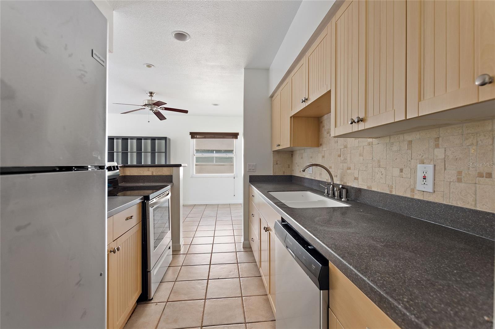 Image 13 of 19 For 3753 46th Avenue S 10