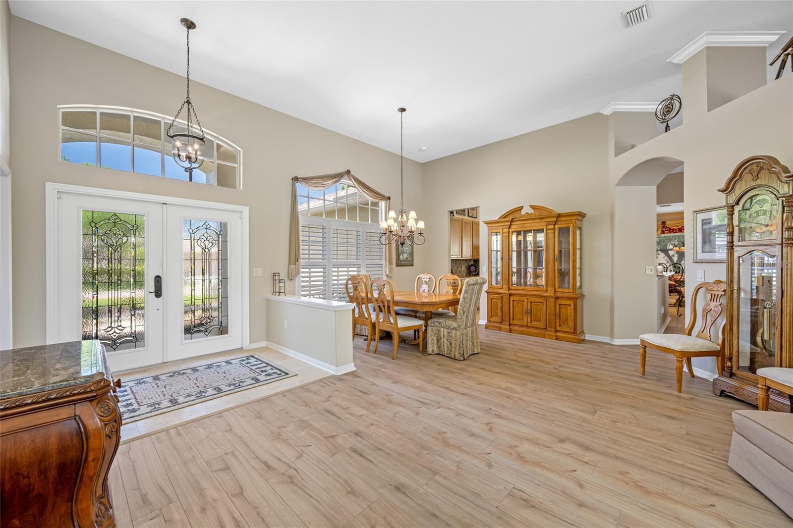 Image 4 of 47 For 6104 Cognac Circle
