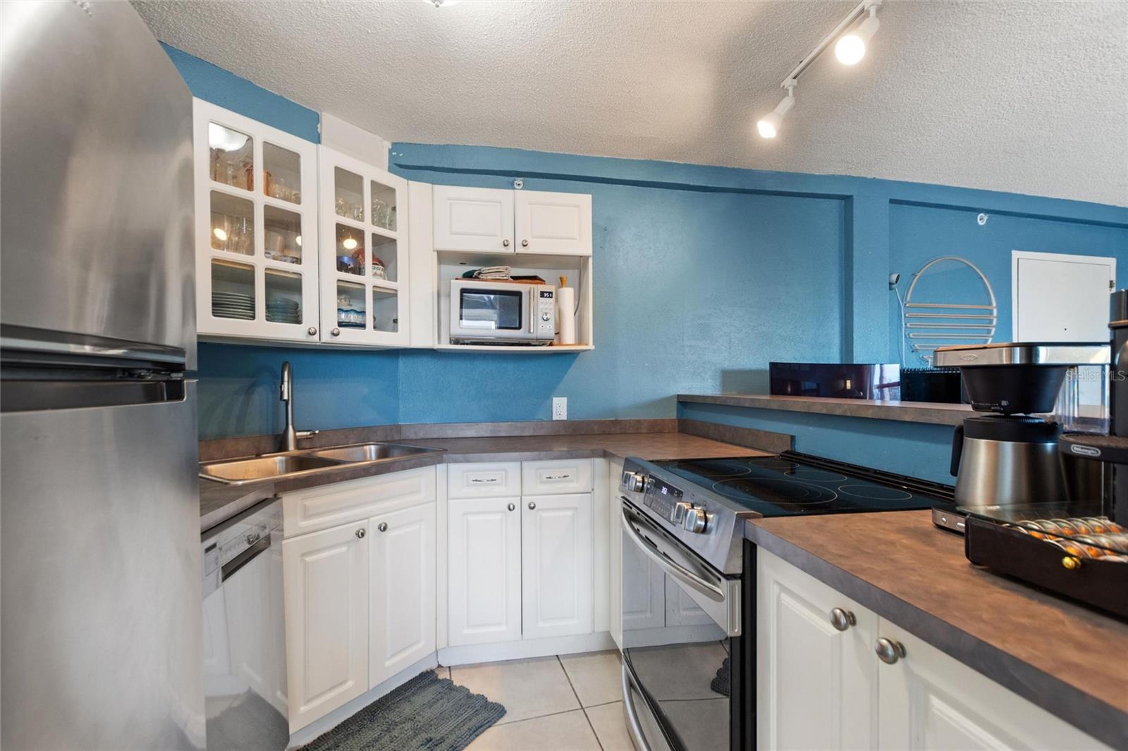 Image 14 of 33 For 3315 58th Avenue S 314