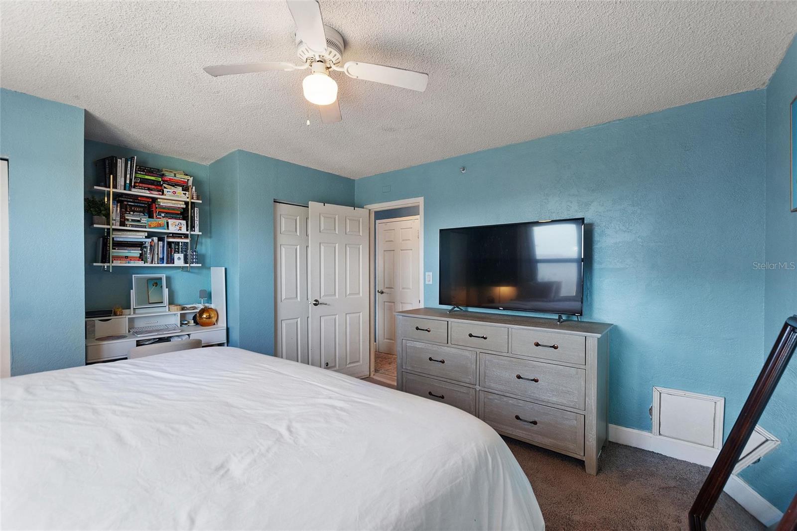 Image 20 of 33 For 3315 58th Avenue S 314