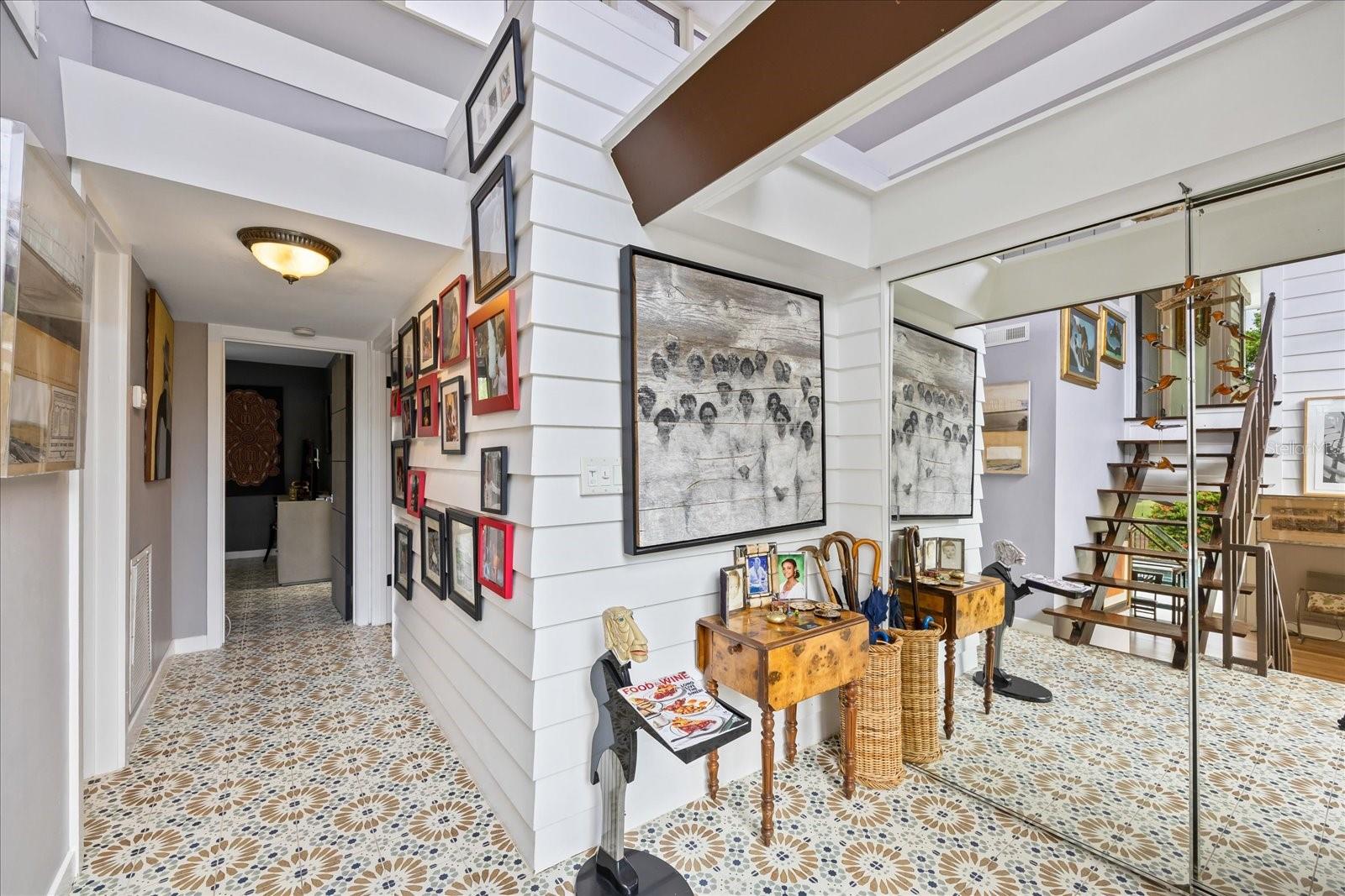 Listing photo id 8 for 3130 Walnut Street Ne