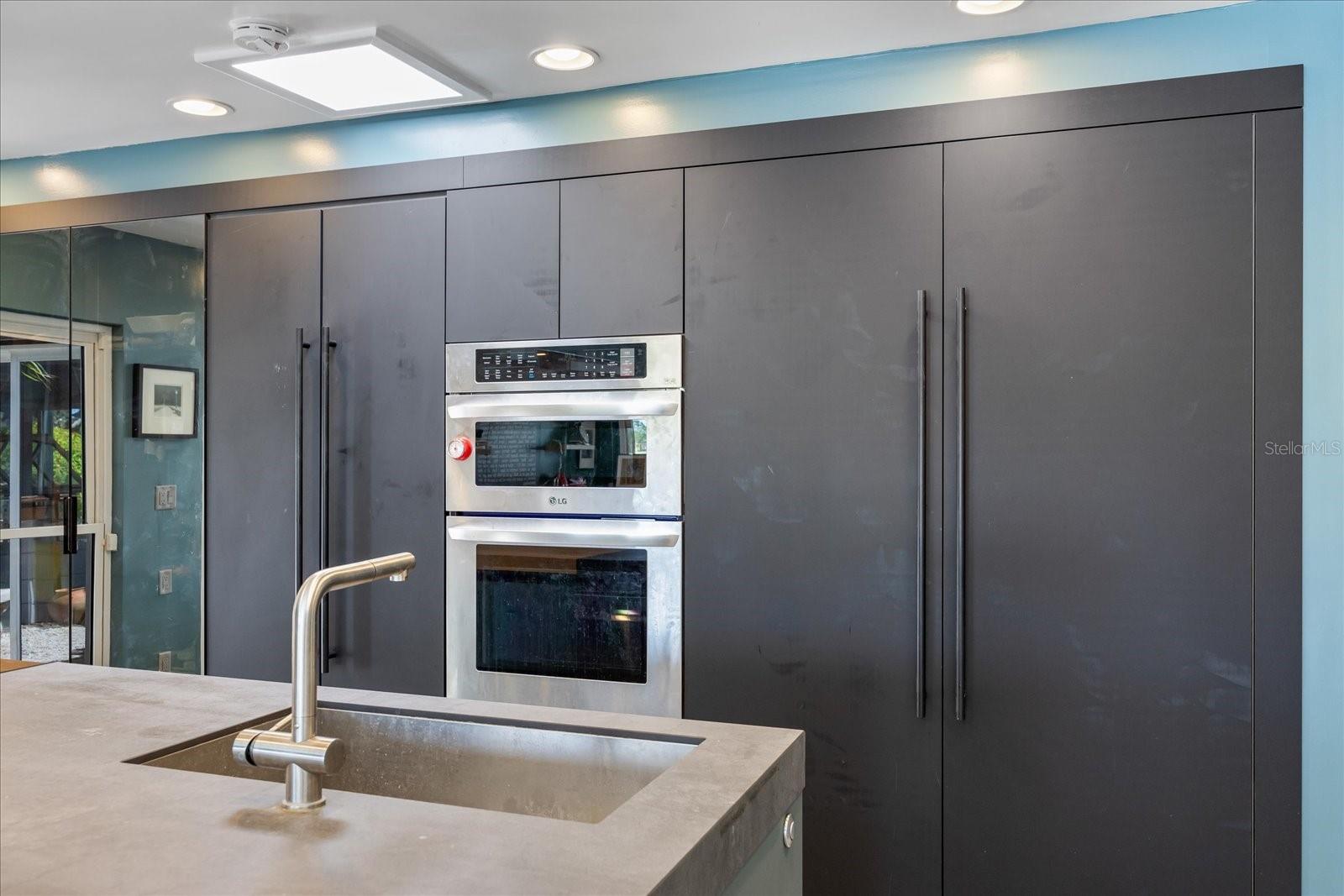 Listing photo id 21 for 3130 Walnut Street Ne