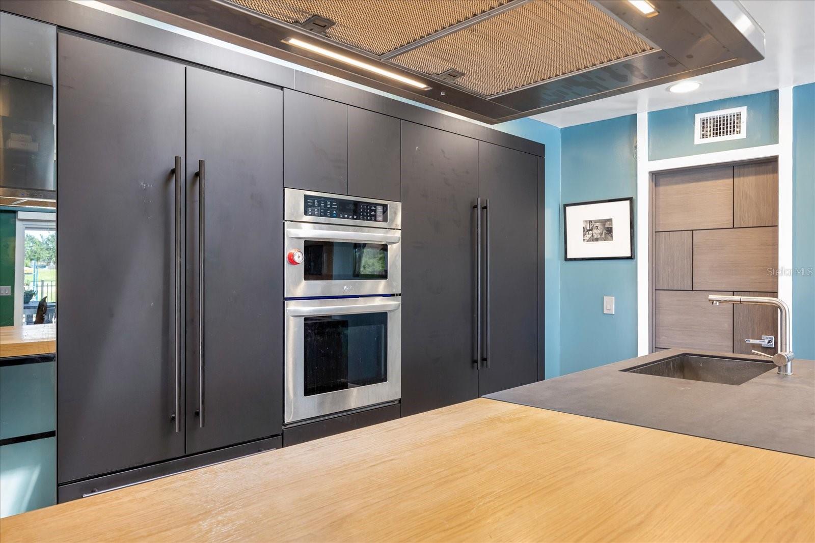 Listing photo id 23 for 3130 Walnut Street Ne