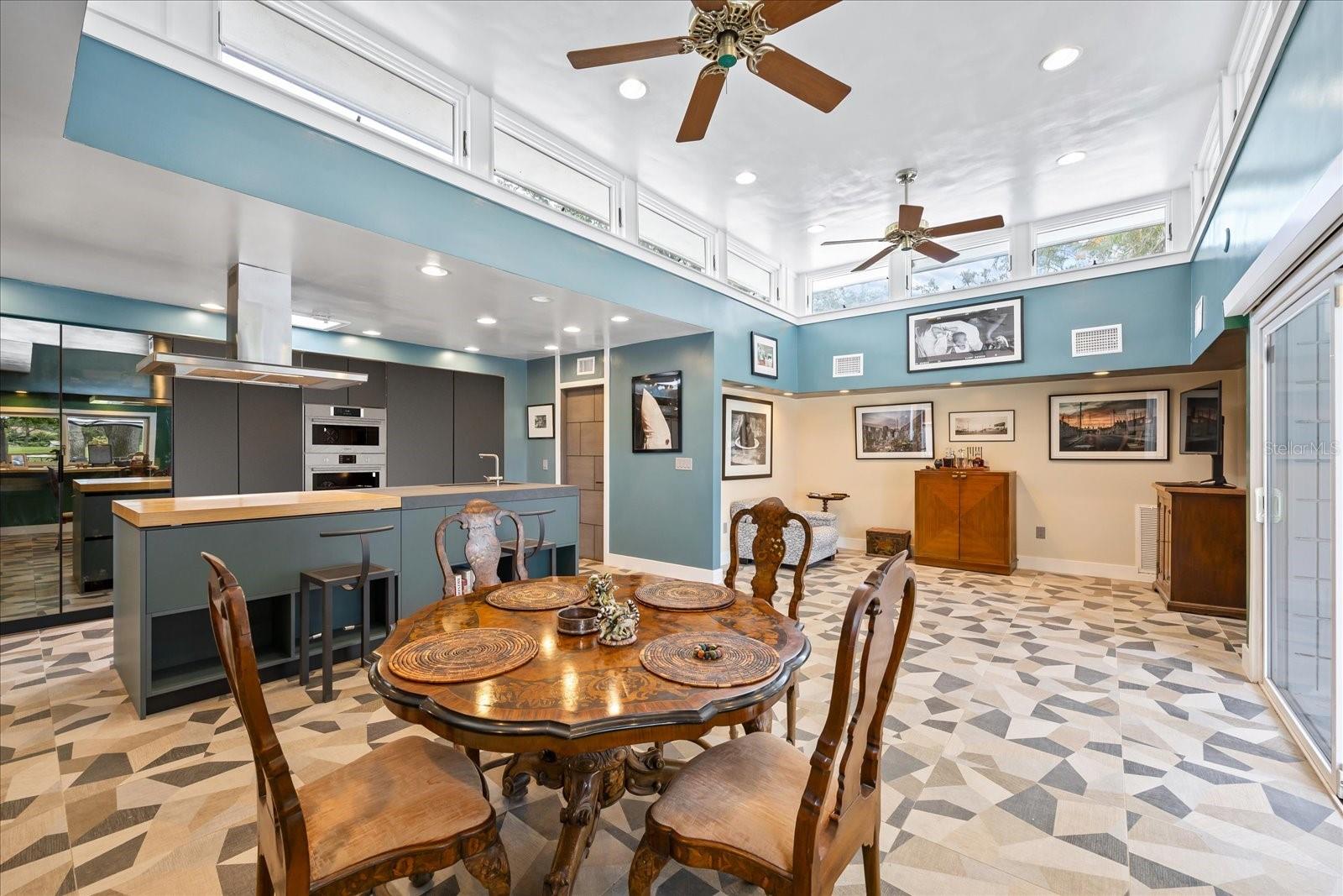 Listing photo id 29 for 3130 Walnut Street Ne