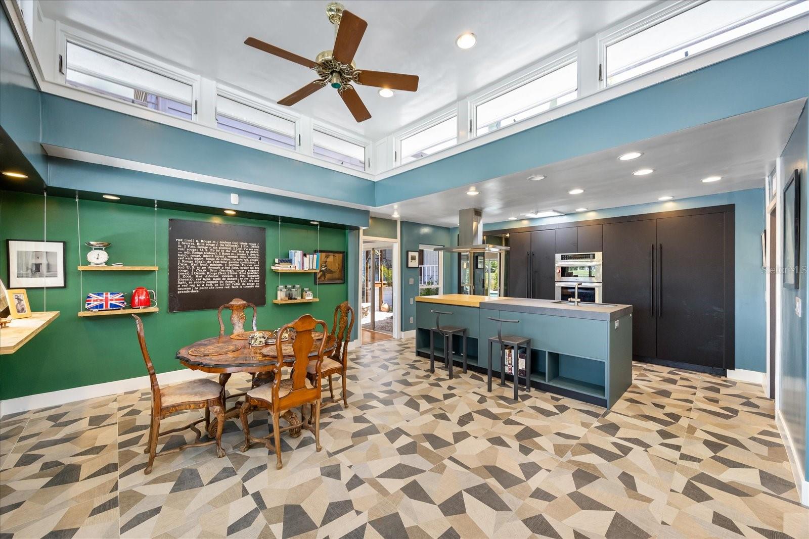 Listing photo id 30 for 3130 Walnut Street Ne