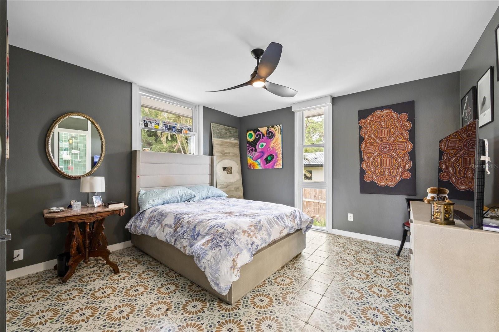 Listing photo id 33 for 3130 Walnut Street Ne