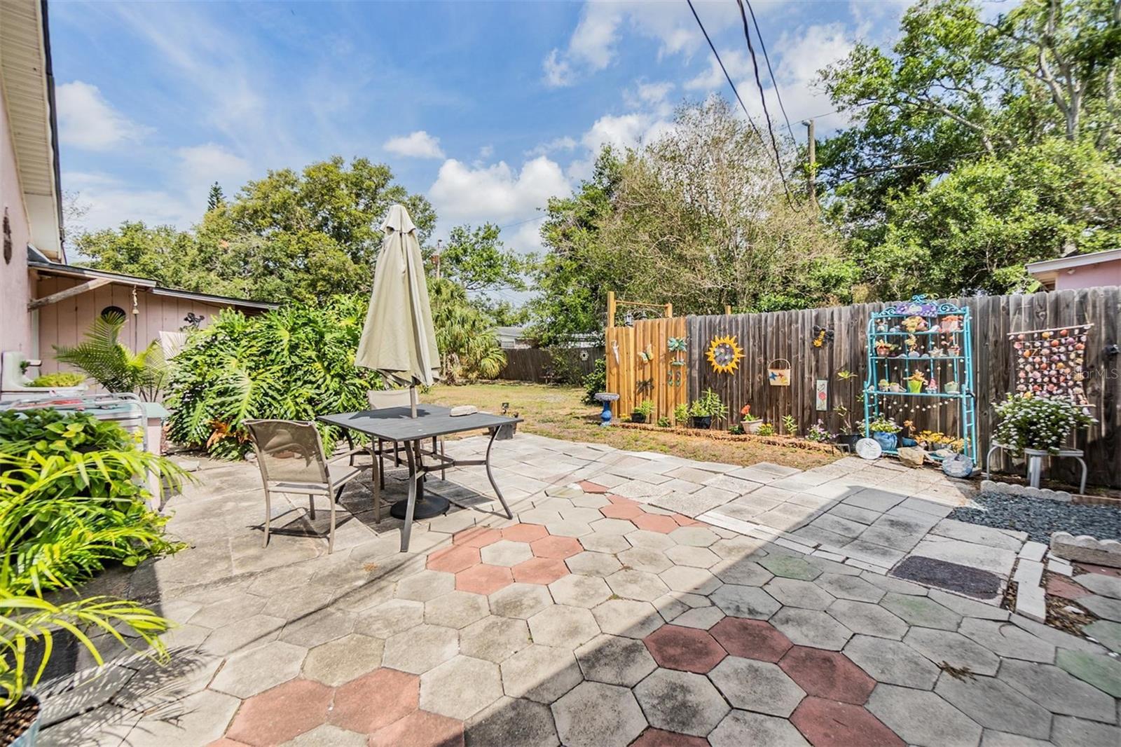 Image 17 of 60 For 5101 13th Avenue S