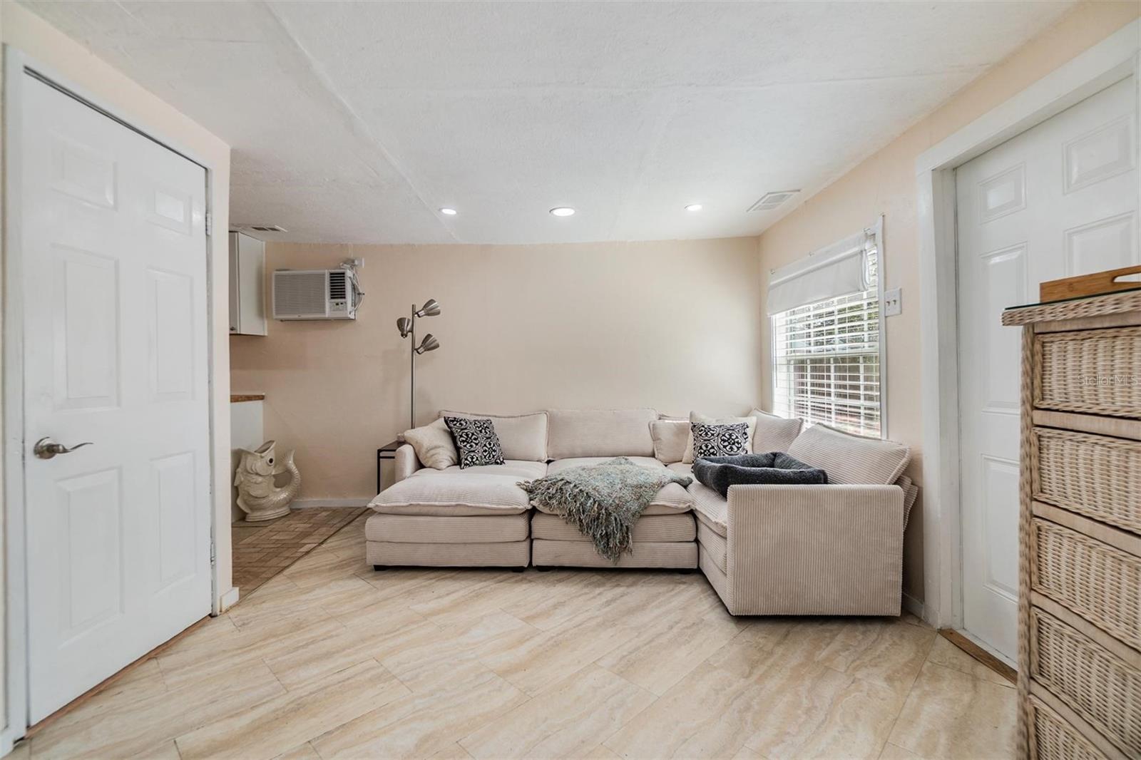 Image 31 of 60 For 5101 13th Avenue S